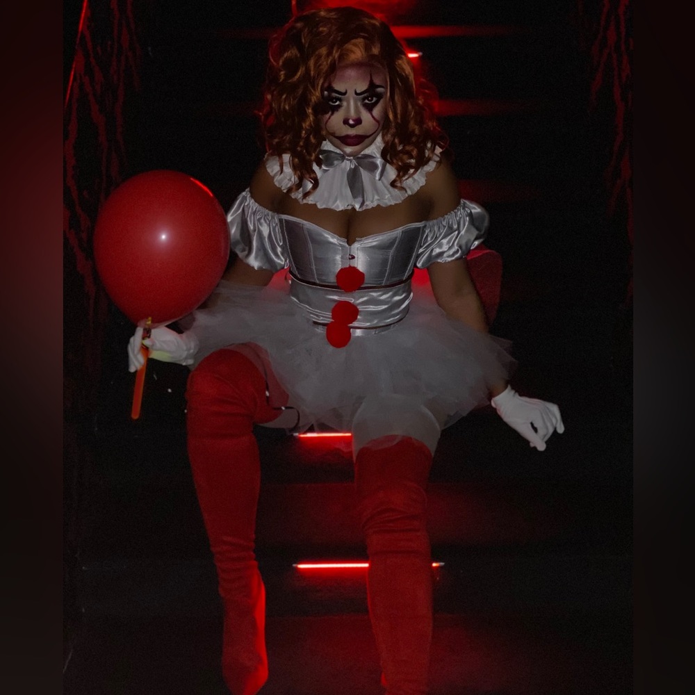 PENNYWISE HALLOWEEN COSTUME